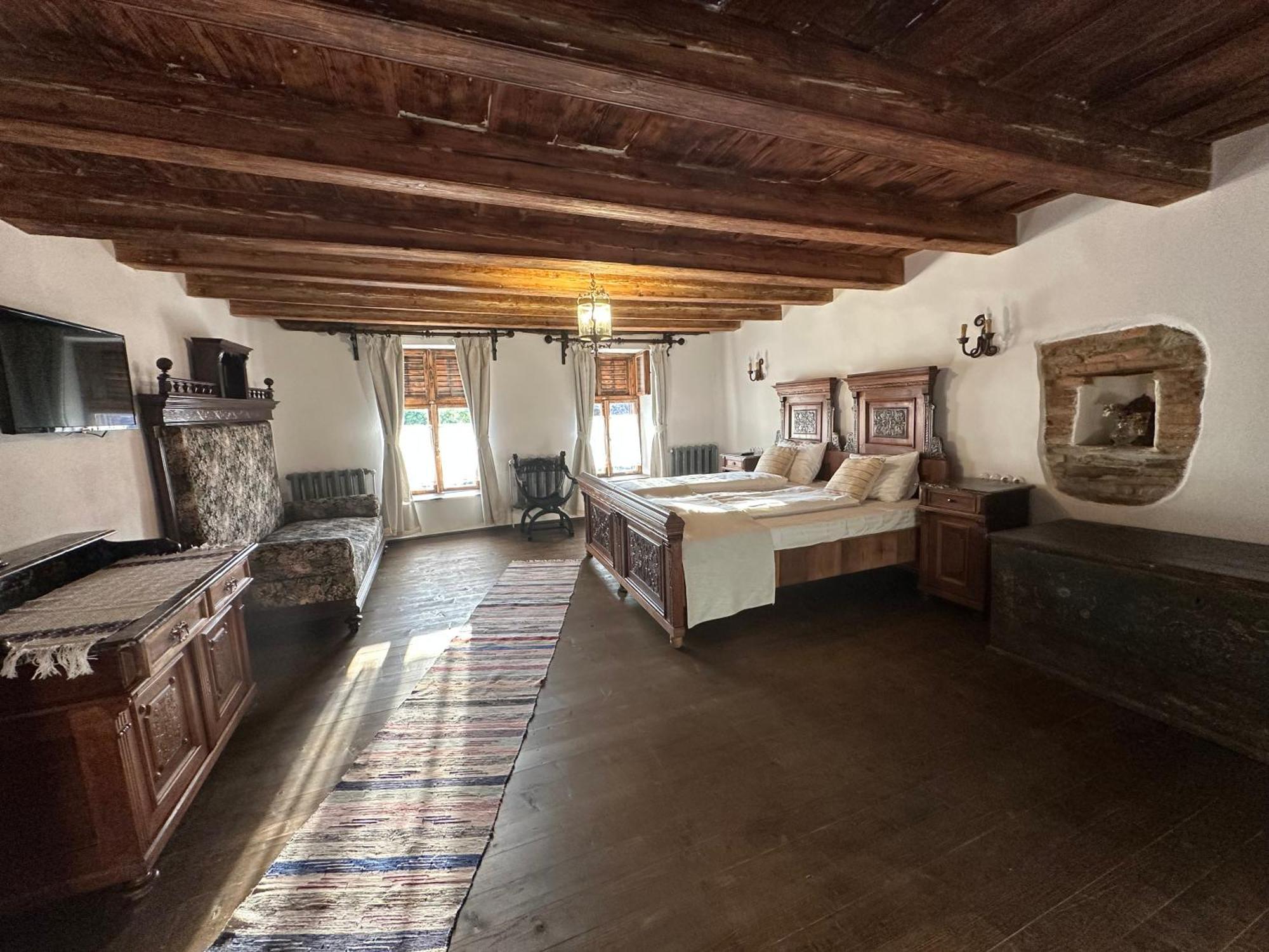 Castle View Saschiz - Traditional Guesthouse Exterior foto