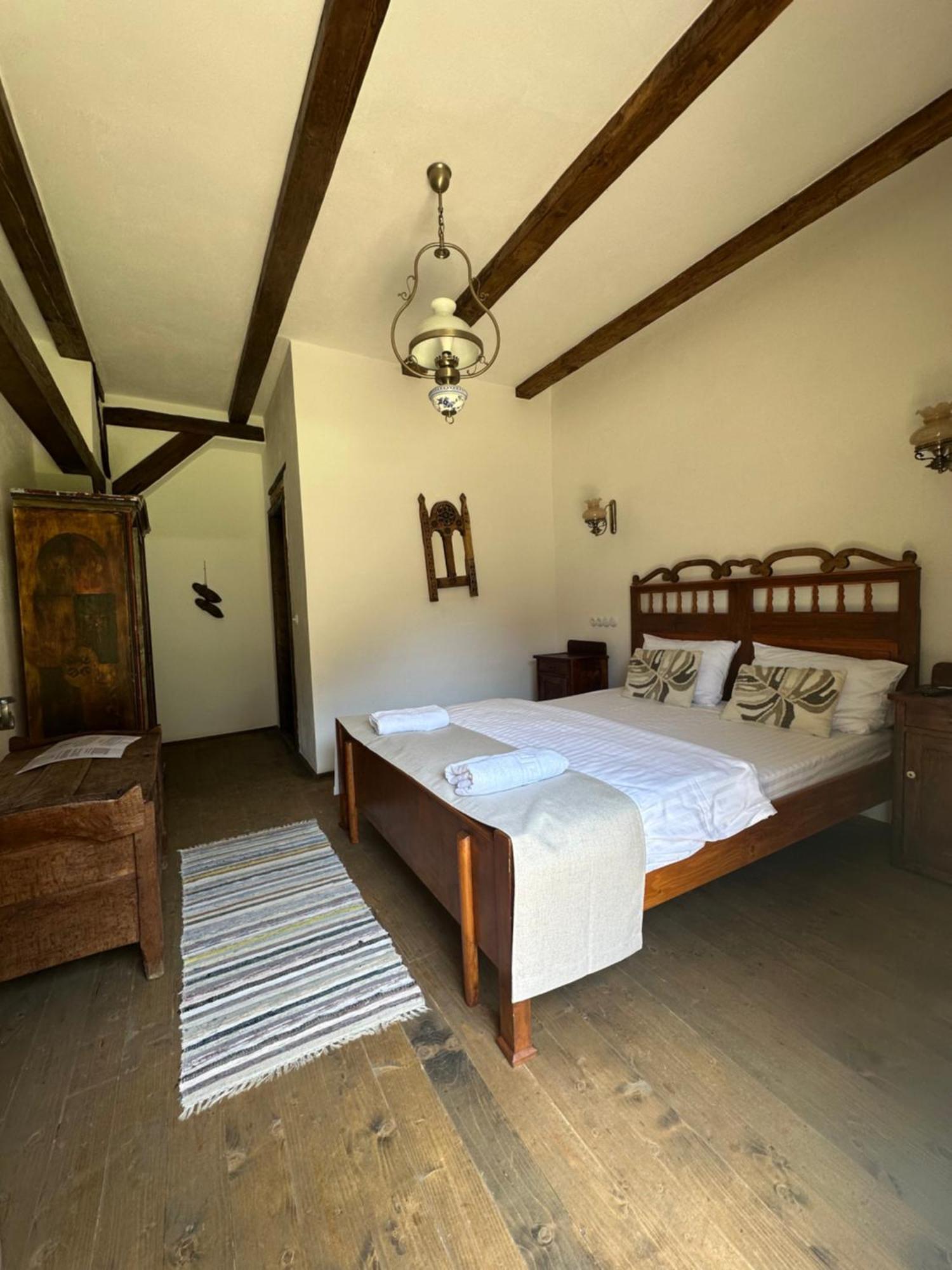 Castle View Saschiz - Traditional Guesthouse Exterior foto
